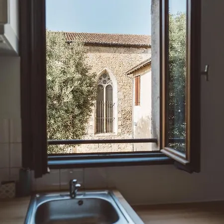 Neko - Studio Centre